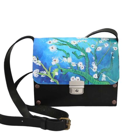 ნუშის ყვავილობა - ტყავის და ხის ჩანთა