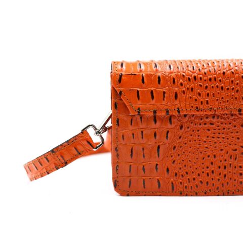 ადარა - სტაფილოსფერი