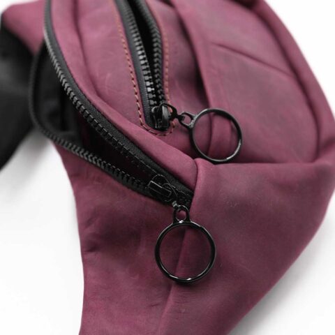 ტიტე წელჩანთა ტყავის