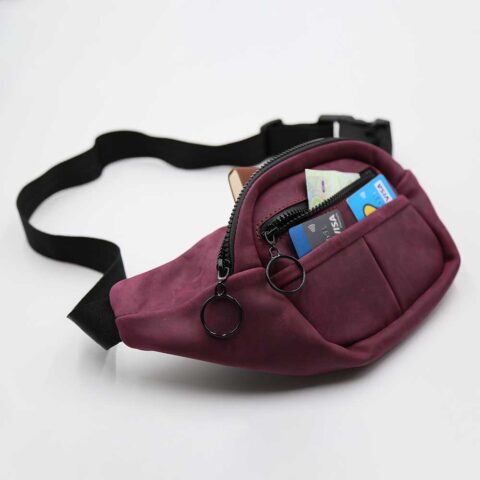 ტიტე წელჩანთა ტყავის