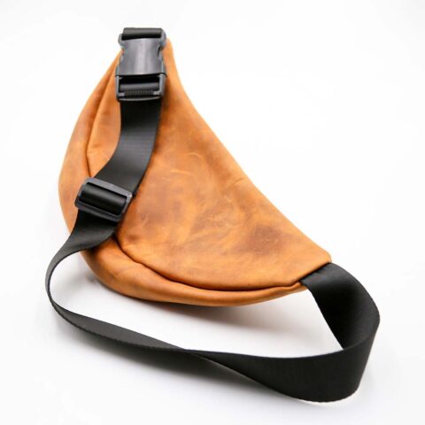 ტიტე წელჩანთა ტყავის